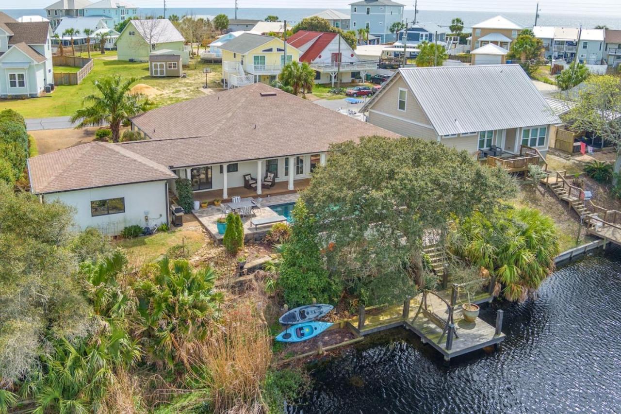 Holiday home Casa De Riviera, Luxe Infinity Pool, Lakefront, Free Daily Activities, Walk To Beach Panama City Beach