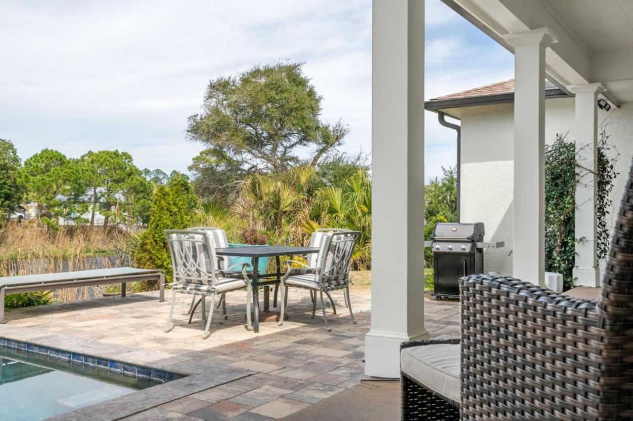 Holiday home Casa De Riviera, Luxe Infinity Pool, Lakefront, Free Daily Activities, Walk To Beach Panama City Beach