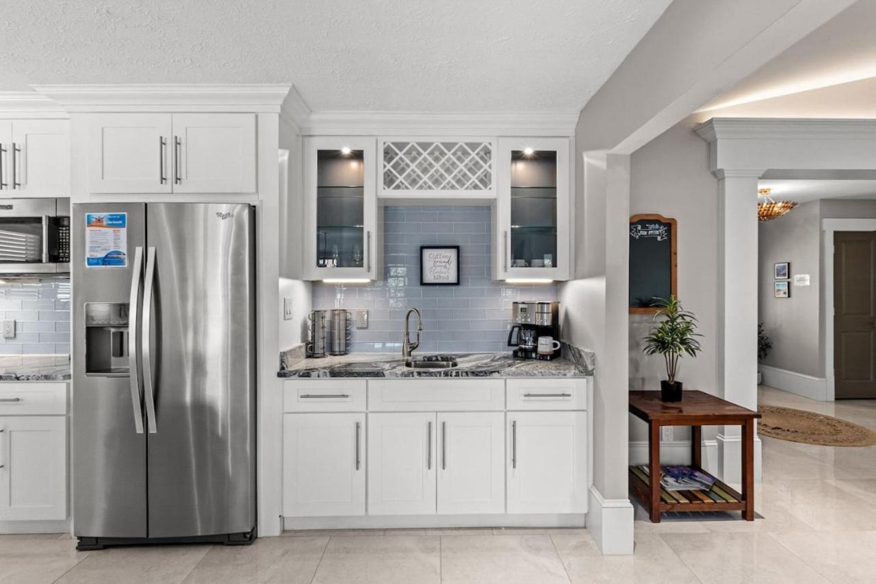 Casa De Riviera, Luxe Infinity Pool, Lakefront, Free Daily Activities, Walk To Beach * Panama City Beach