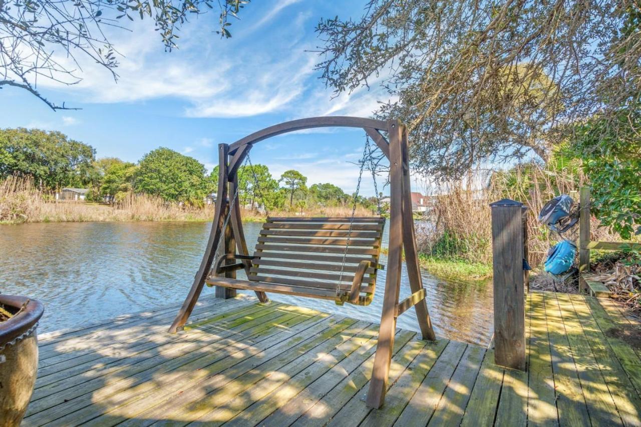 Casa De Riviera, Luxe Infinity Pool, Lakefront, Free Daily Activities, Walk To Beach Holiday home *
