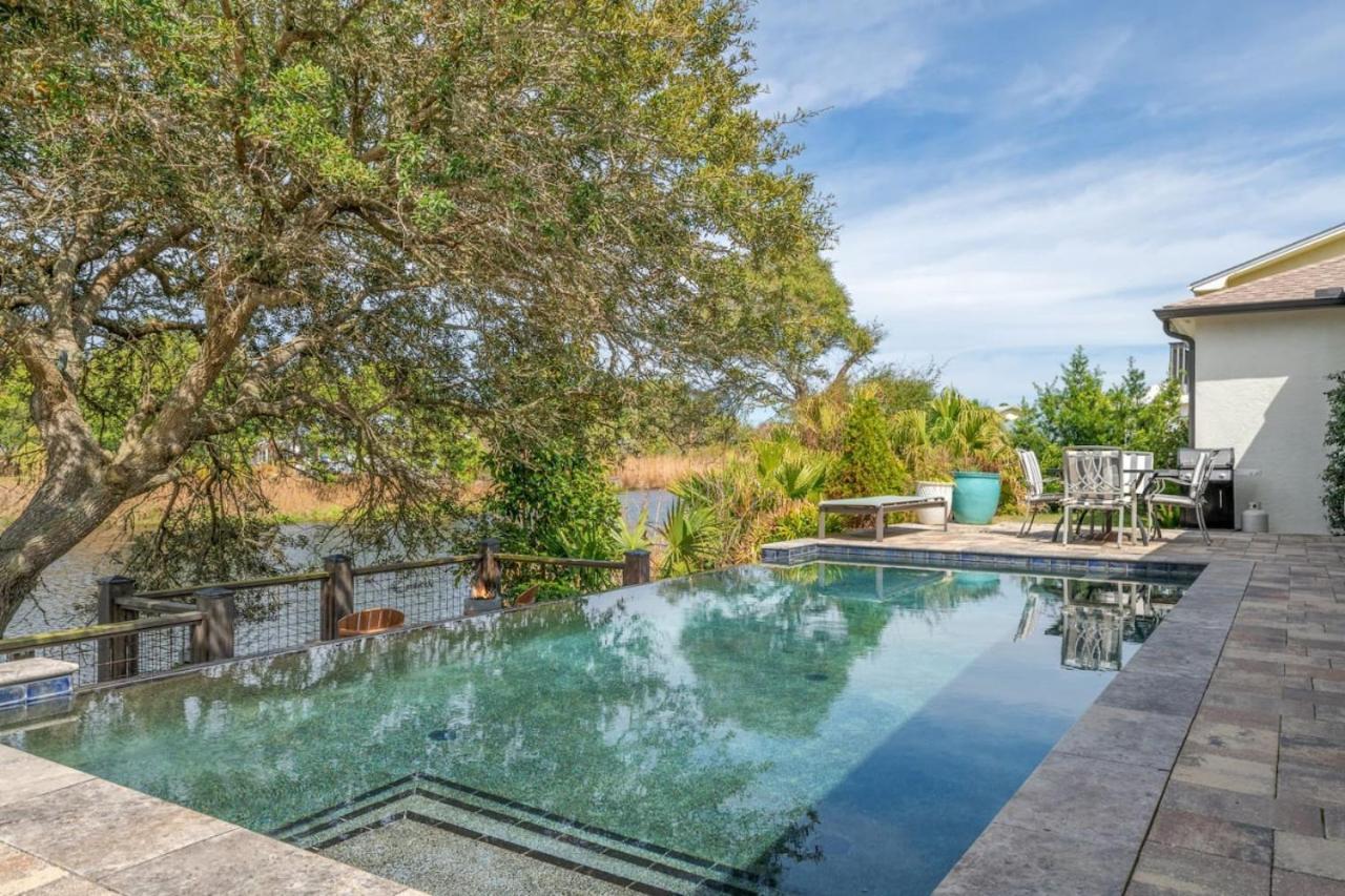 Casa De Riviera, Luxe Infinity Pool, Lakefront, Free Daily Activities, Walk To Beach Holiday home Panama City Beach
